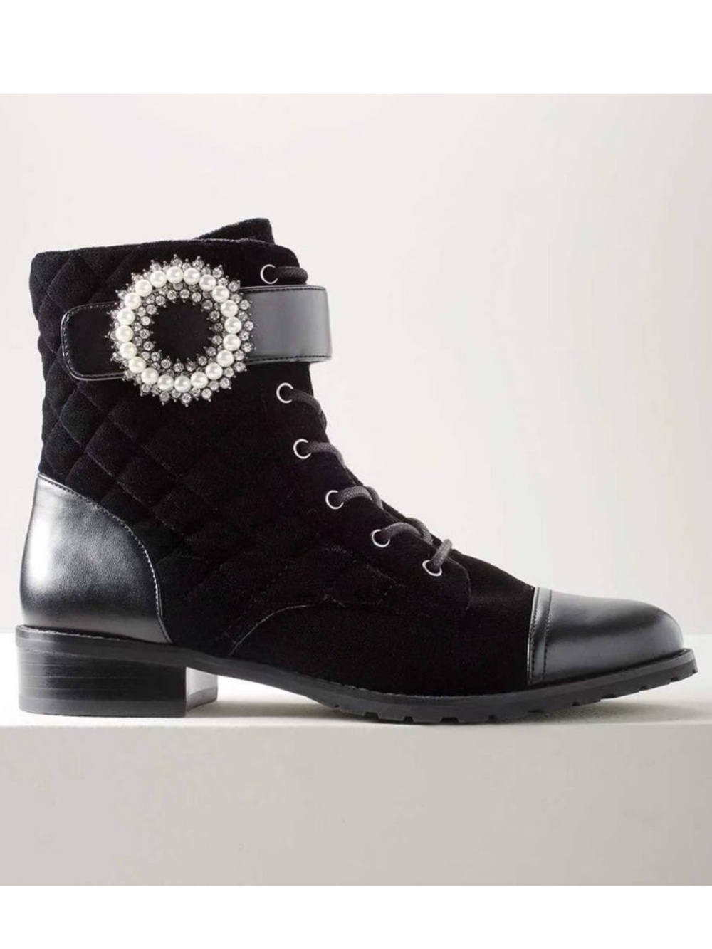 White House Black Market Women’s Black Wynter Pearl Quilted Combat Ankle Boots